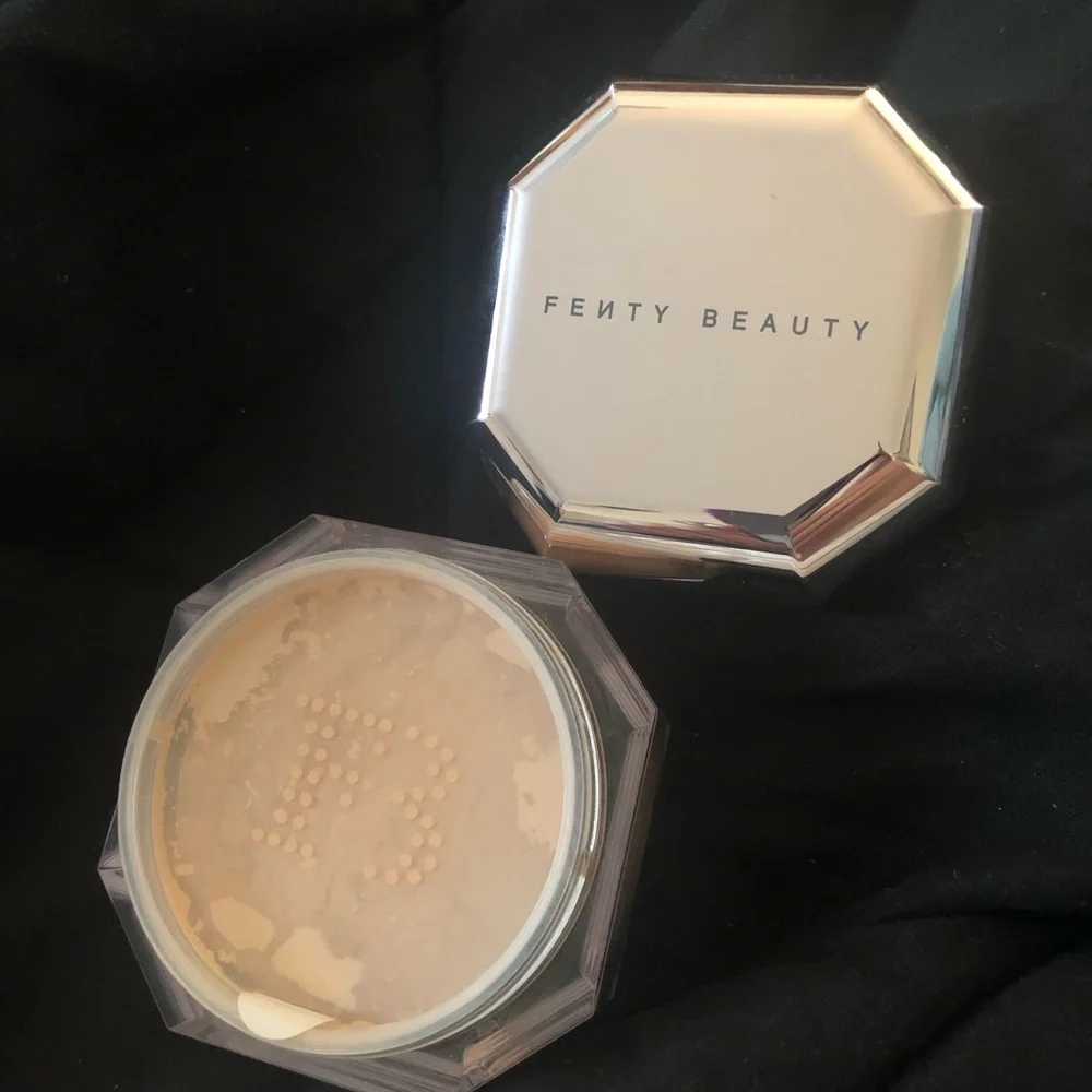 Fenty Banana Retouch Setting Powder